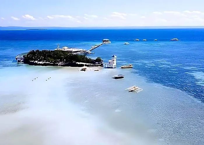 Hotel Nalusuan Island And Marine Sanctuary 2*